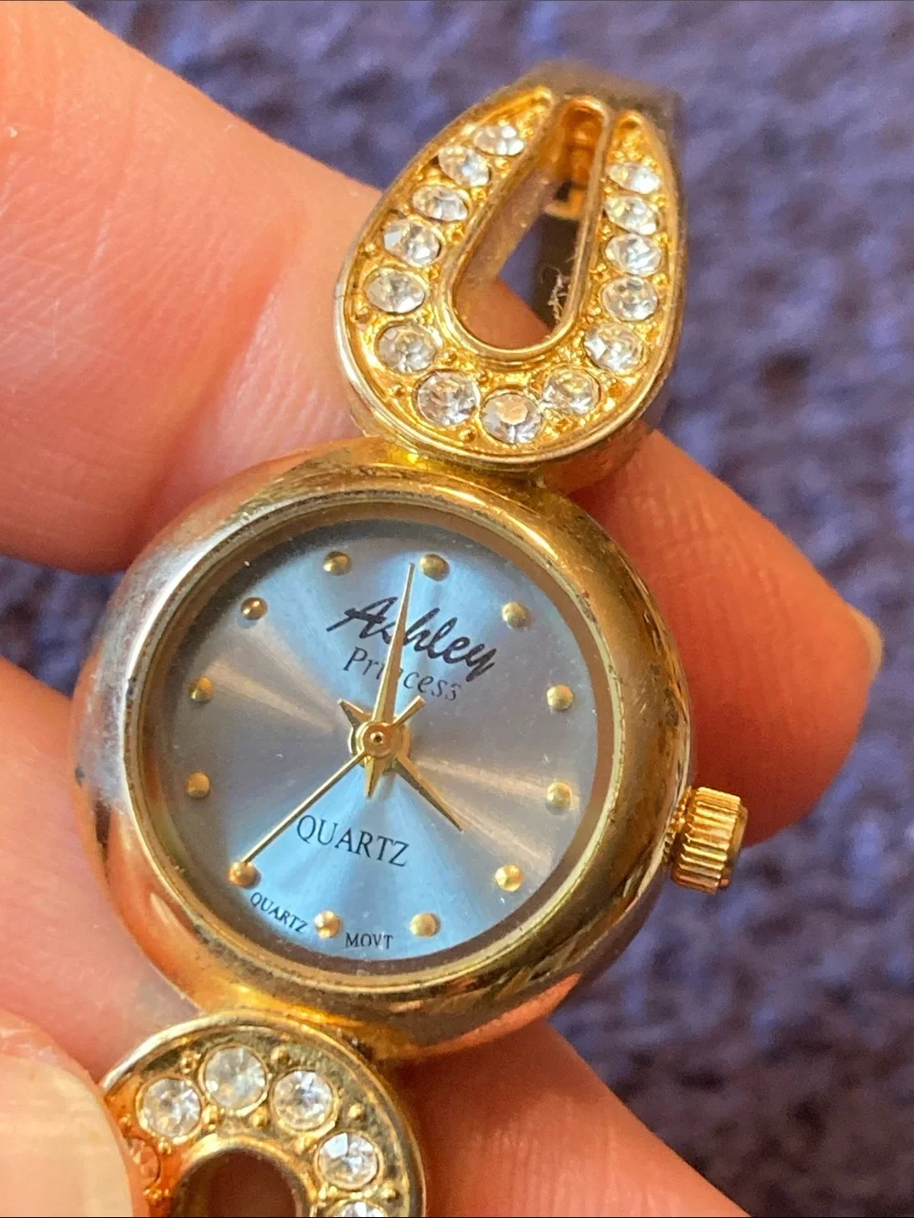Gold-Tone Crystal Ladies Watch Blue Dial Runs Perfectly